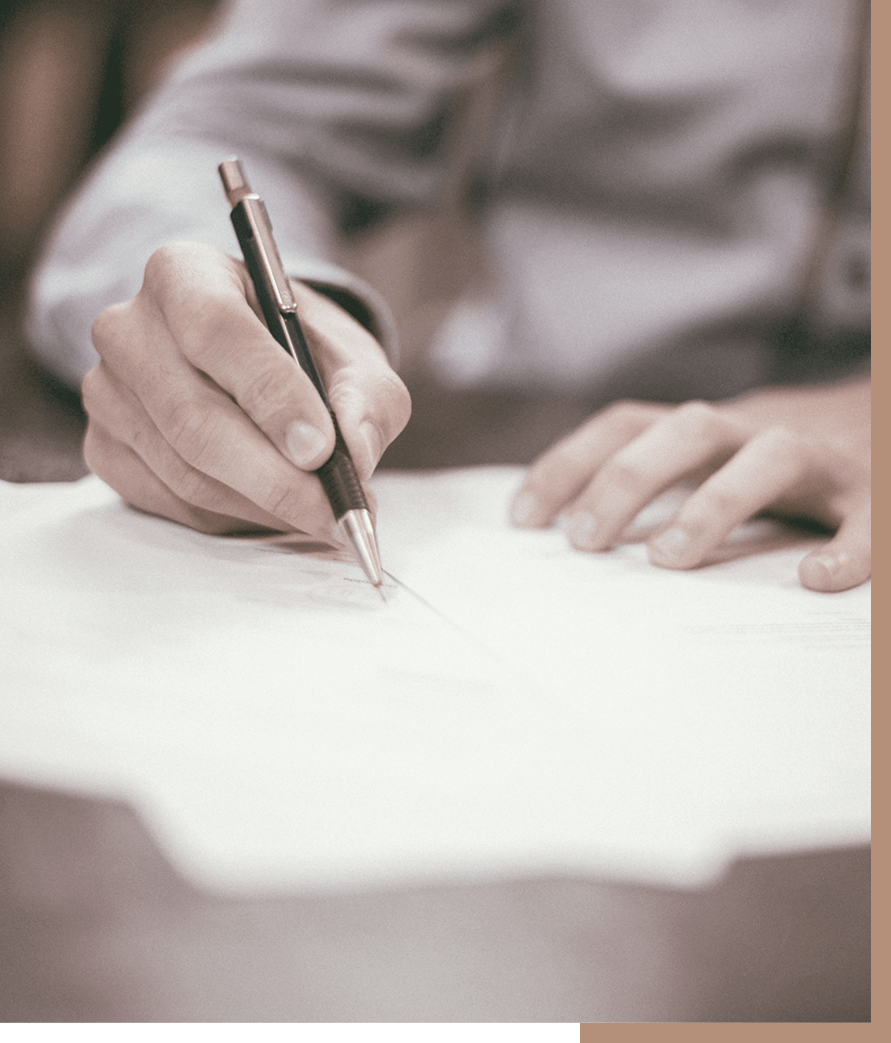 schou_partners_secondaries_Om-os_paperwork_borders